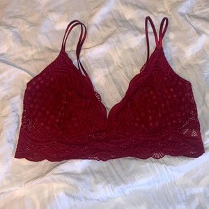 Auden: Lace Red Bralette! Size: L
